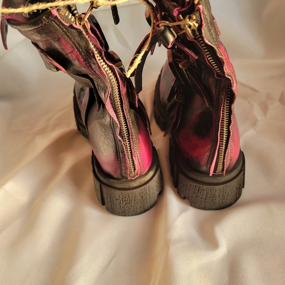 NIB A.S.98 Hamish Leather Moto Boots, Black w/Fuschia Brushing, 3 Buckle, EU 40 - Picture 7 of 11
